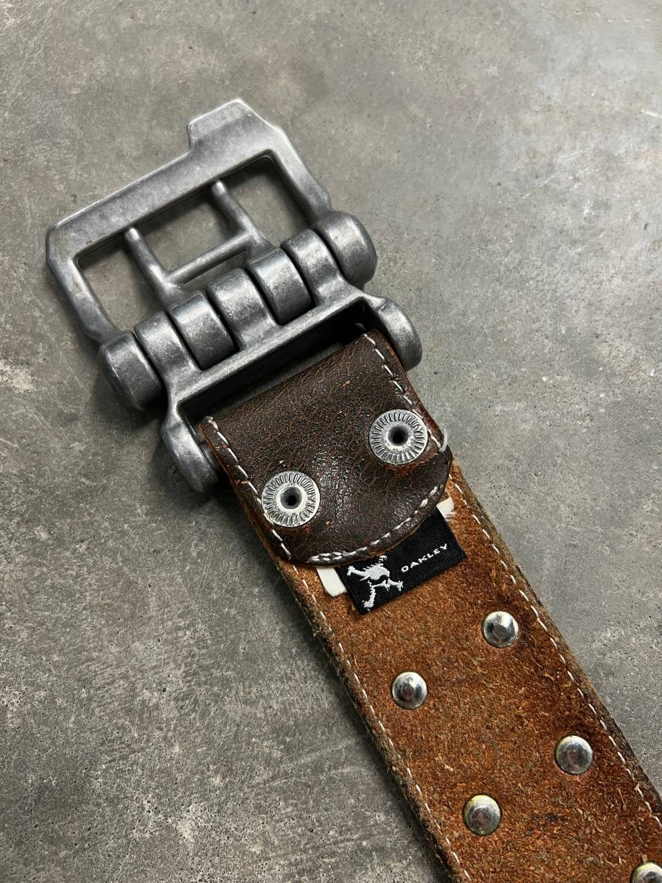 00s Vintage Oakley Leather Belt