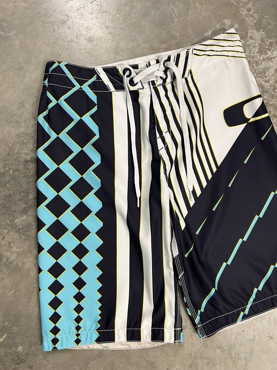 00s Vintage Oakley Shorts