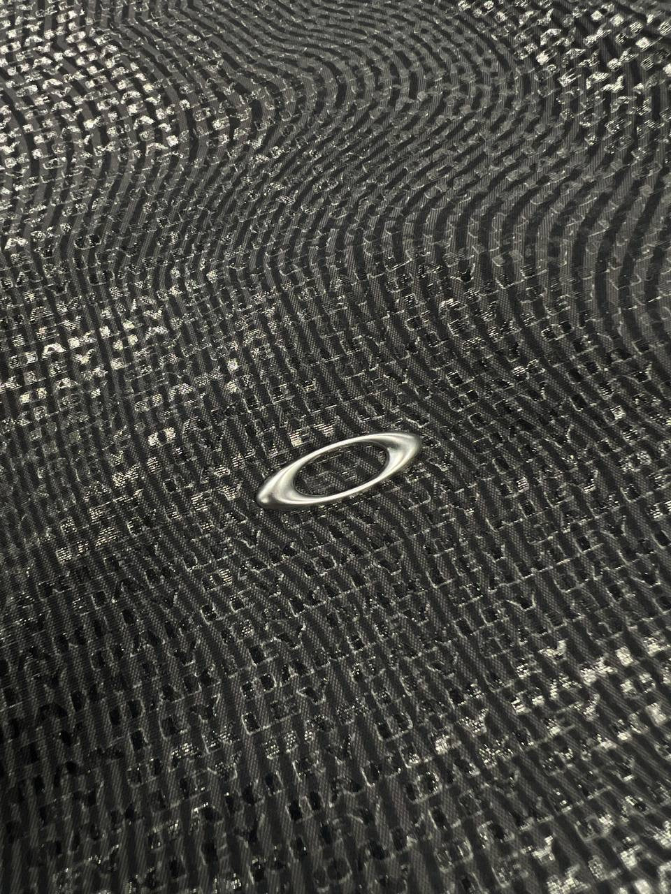 00s Vintage Oakley Optical Illusion Shirt