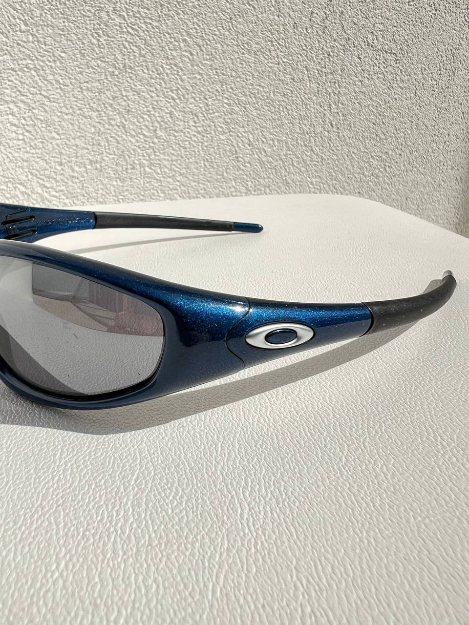 1999 Vintage Oakley Straight Jacket Blue Black Iridium Sunglasses
