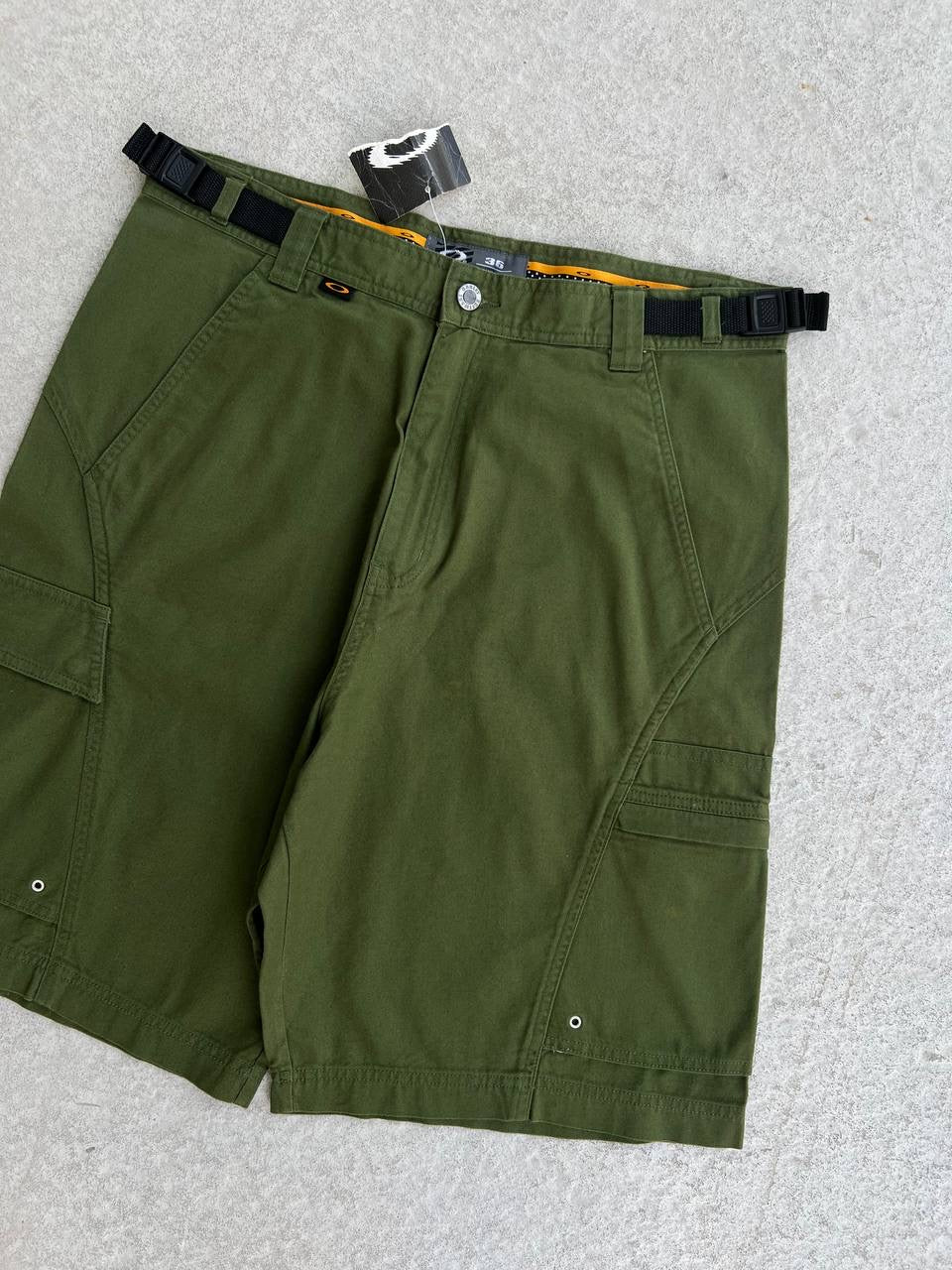 90s Vintage Oakley Software Cargo Shorts 5.0