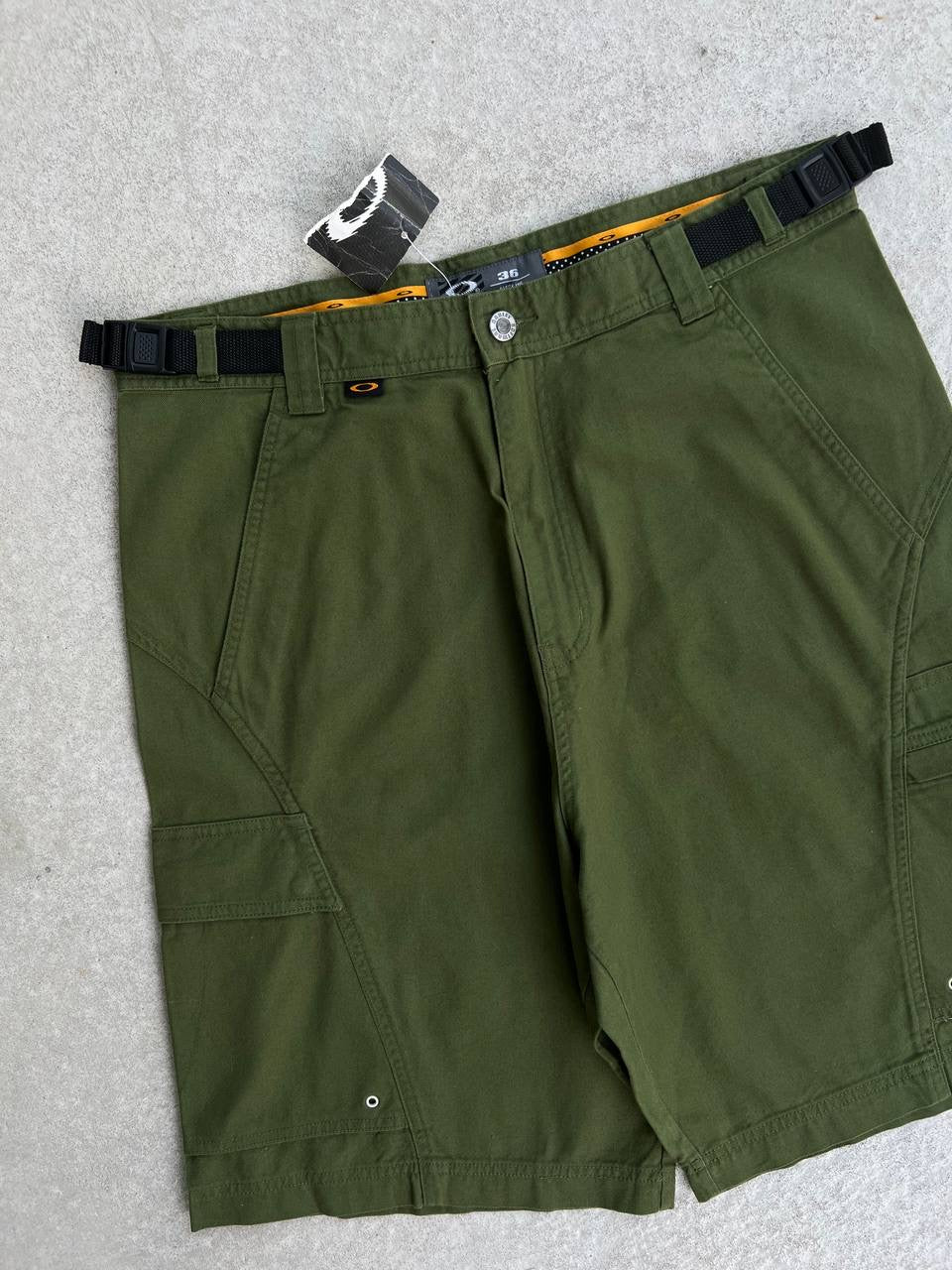 90s Vintage Oakley Software Cargo Shorts 5.0