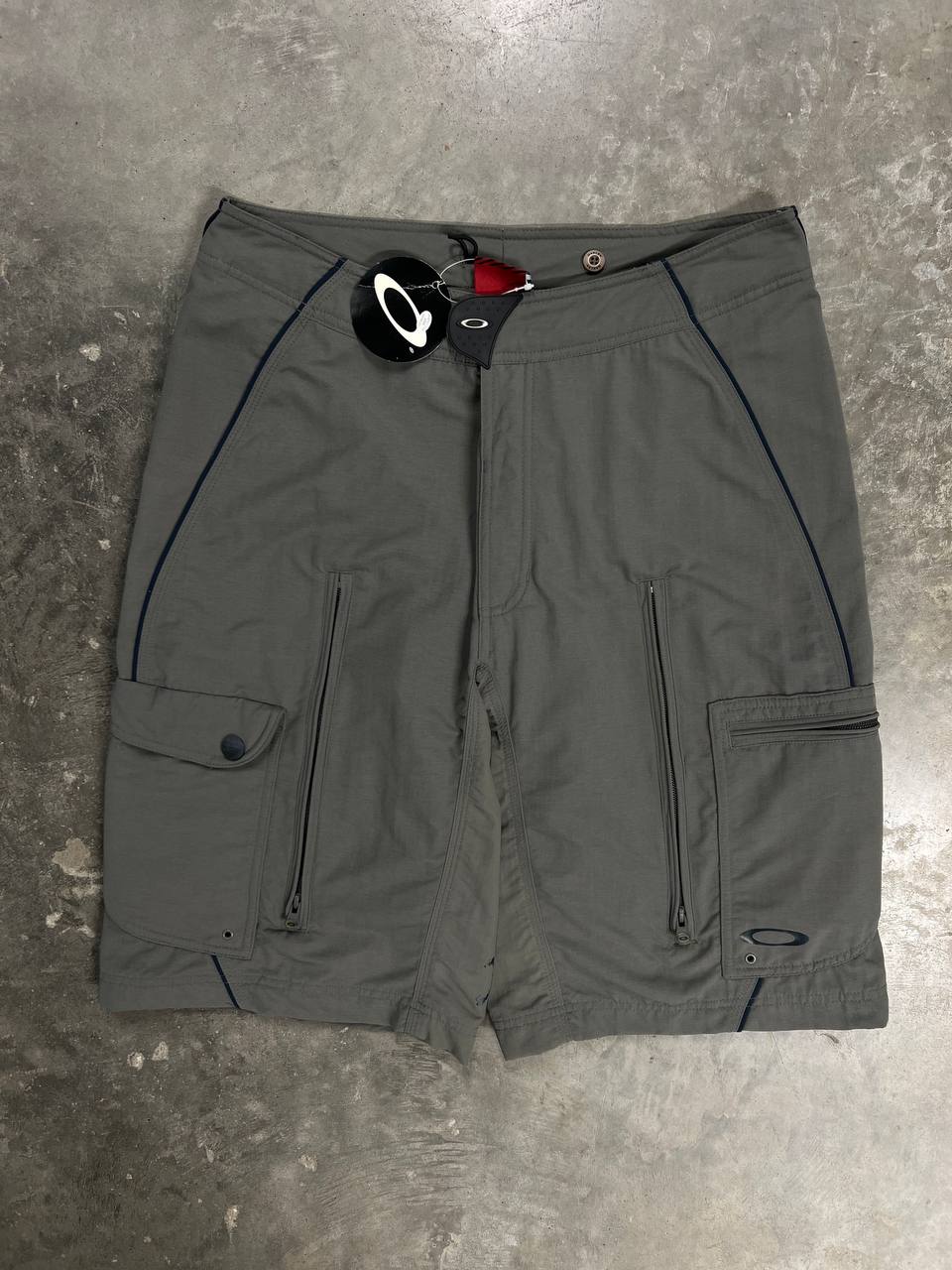 00s Vintage Oakley MTB 2.4 Shorts