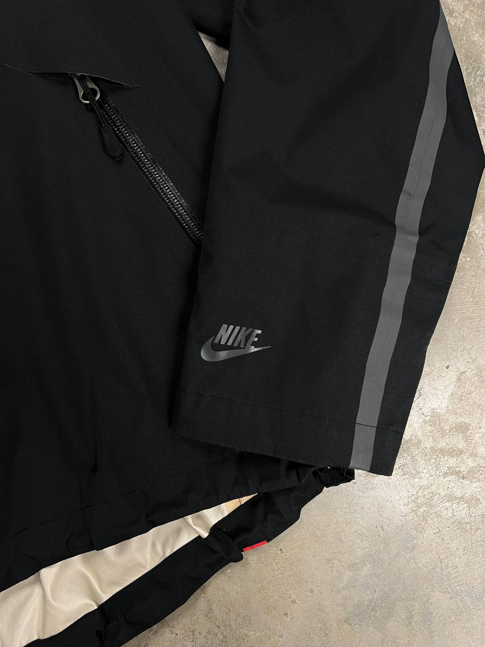 Nike Membrane Taped Seams Jacket