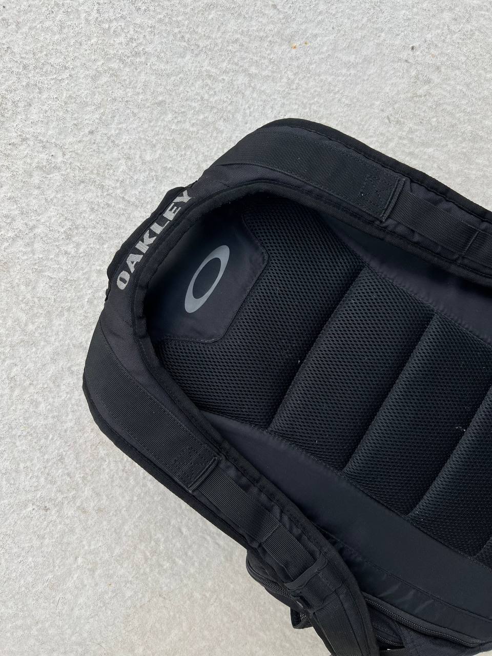 Rare Oakley Backpack Arsenal Pack Bag