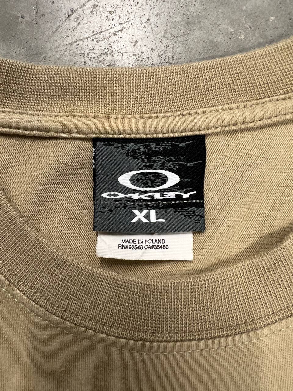 00s Vintage Oakley Hawaii T-Shirt