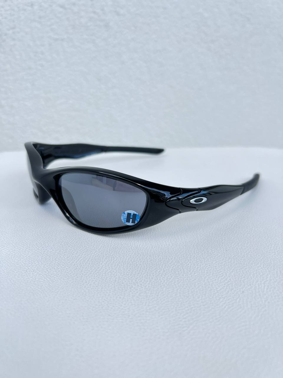 2007 Oakley Minute 2.0 Polished Black / Black Iridium Sunglasses