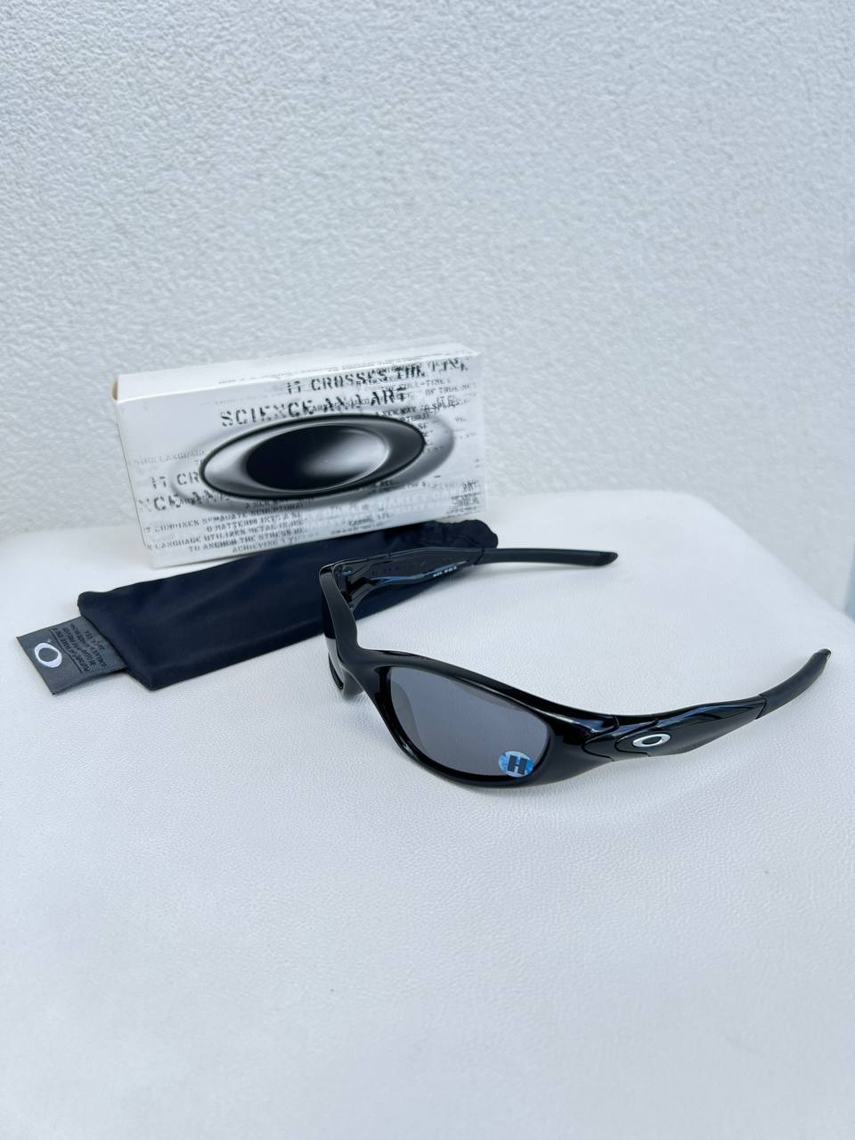 2007 Oakley Minute 2.0 Polished Black / Black Iridium Sunglasses