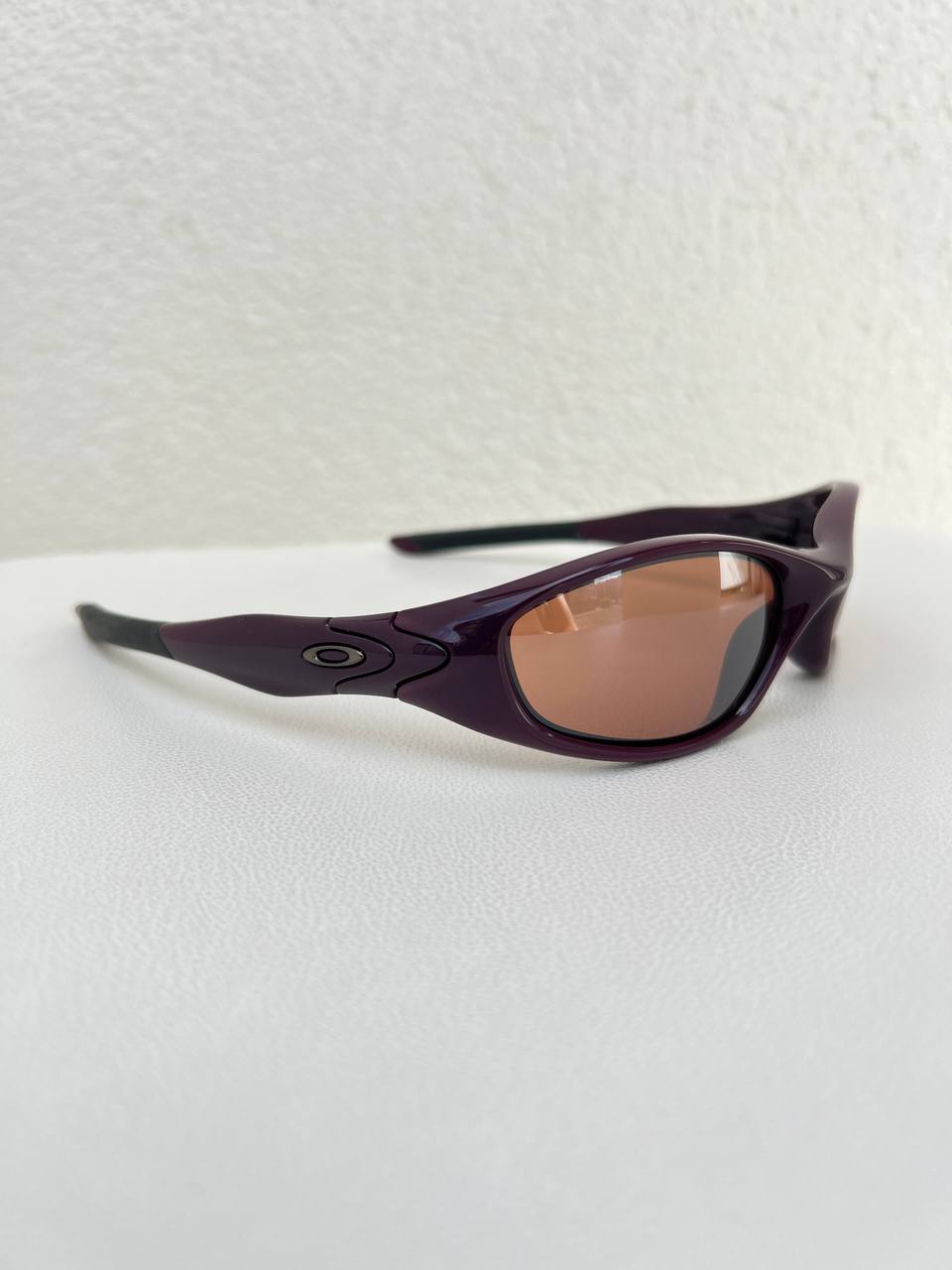 2008 Oakley Minute 2.0 Damson / VR28 Black Iridium Sunglasses