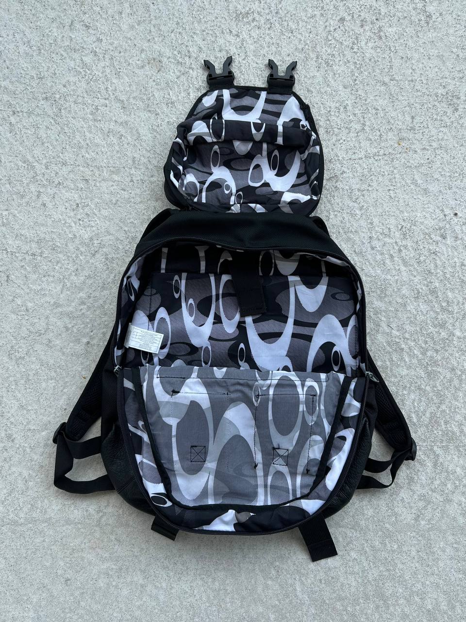 2011 Oakley Backpack