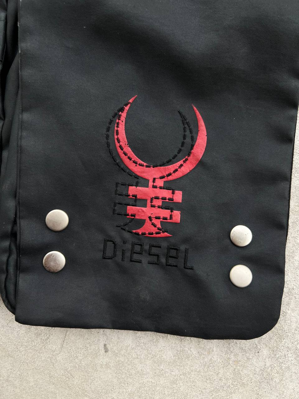 Archive Diesel Waxed Transformable Bag