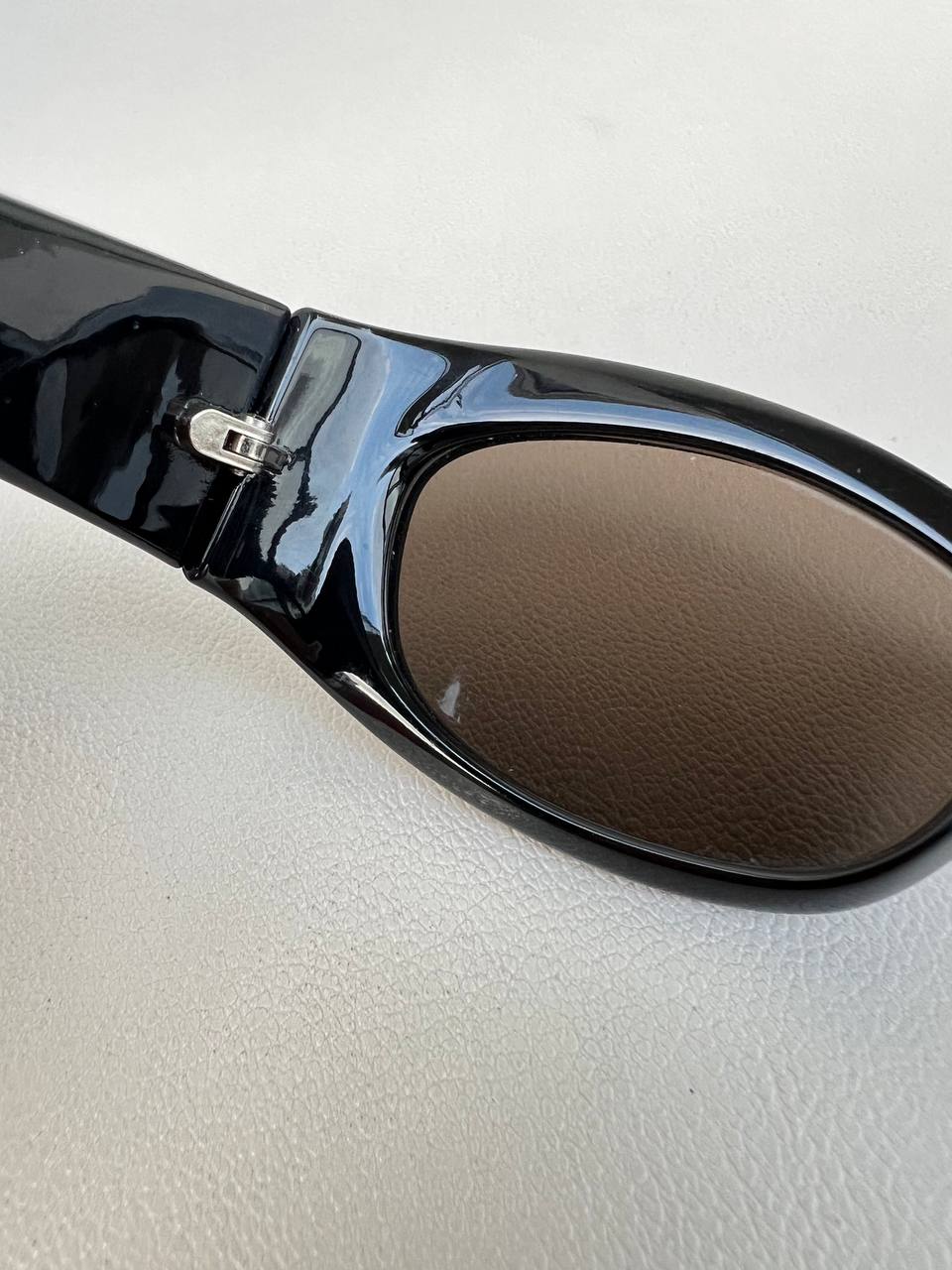 Vintage Gucci GG 2432 Polished Black Sunglasses