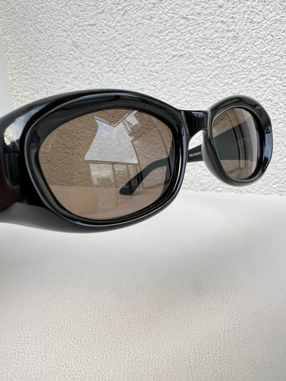 Vintage Gucci GG 2432 Polished Black Sunglasses
