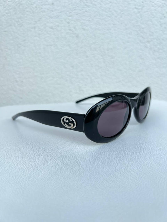 Vintage Gucci Oval Sugnalsses GG 2400