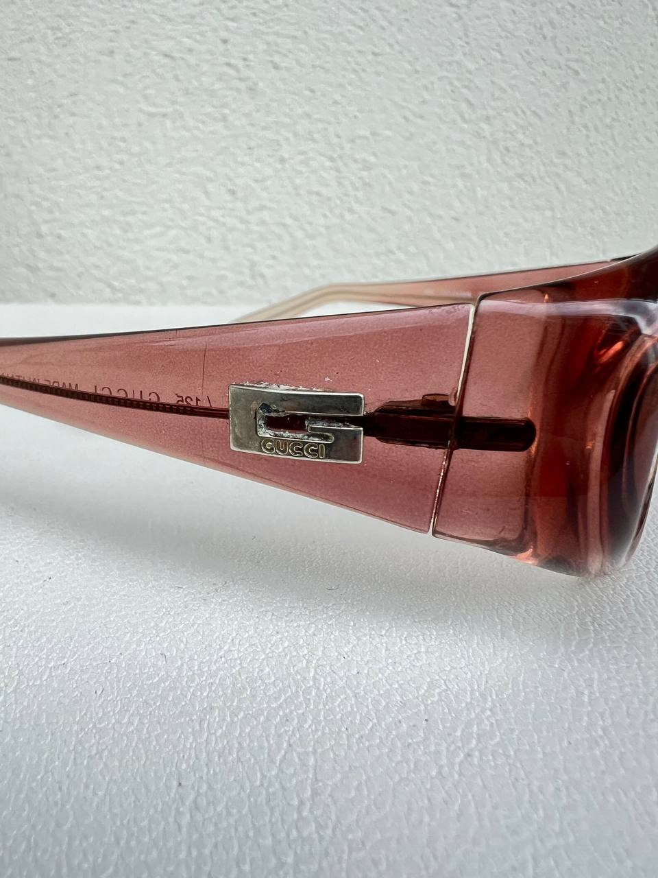Vintage Gucci Sunglasses Oval Moda Pink Gradient