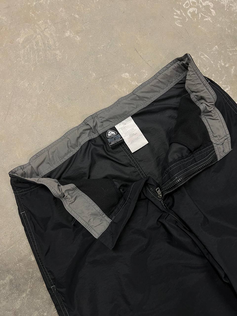 2000s Vintage Nike ACG Kayak Snopants