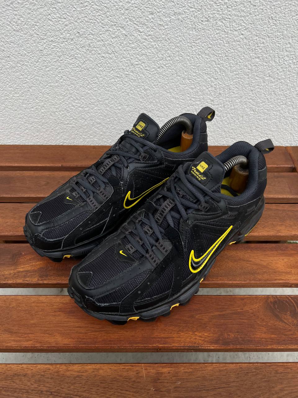 2008 Vintage Nike ACG Trail Running Shoes