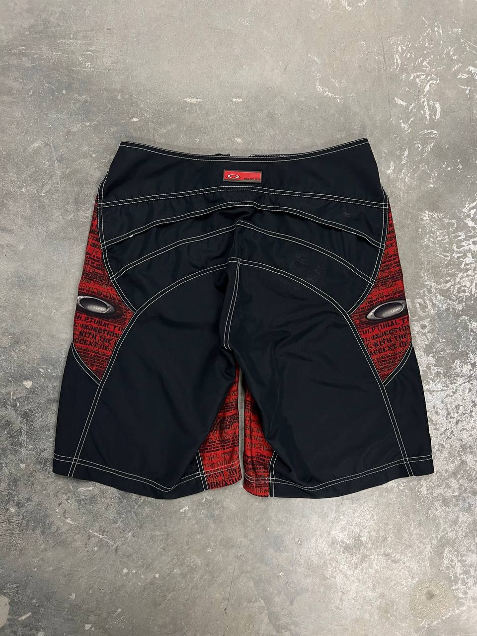 00s Vintage Oakley Surf Shorts Bermuda