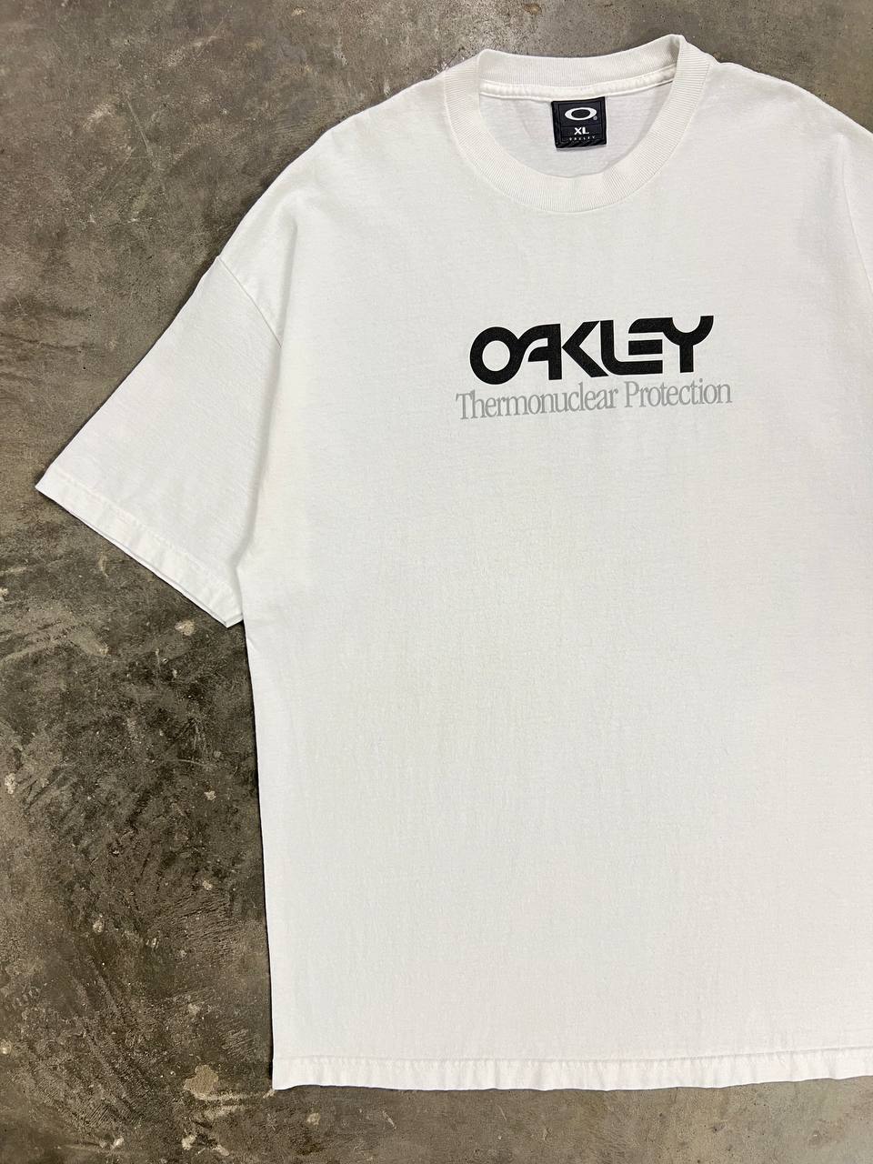 00s Vintage Oakley Thermonuclear Protection T-Shirt