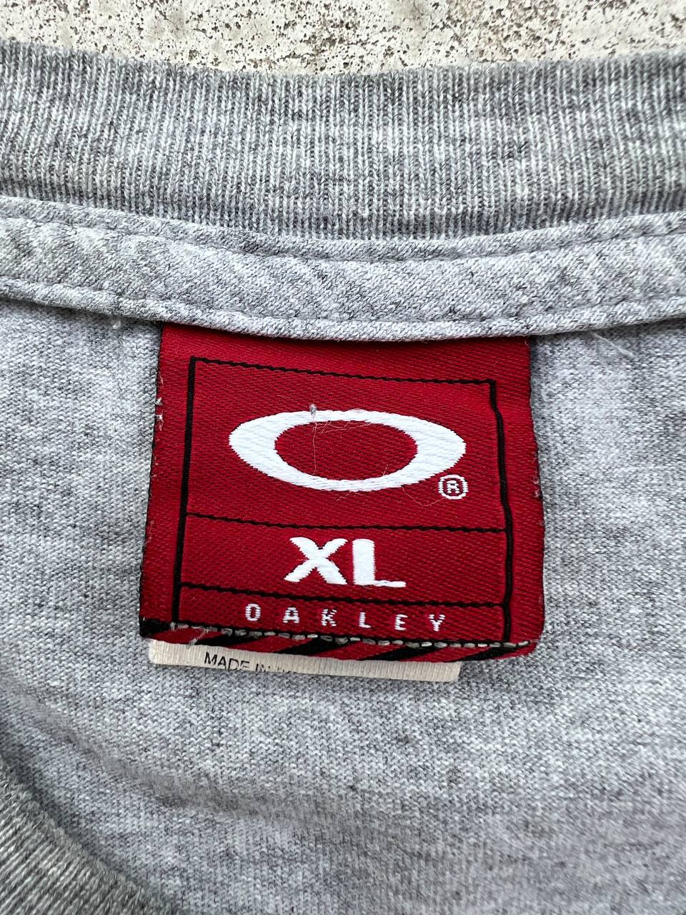 00s Vintage Oakley T-Shirt