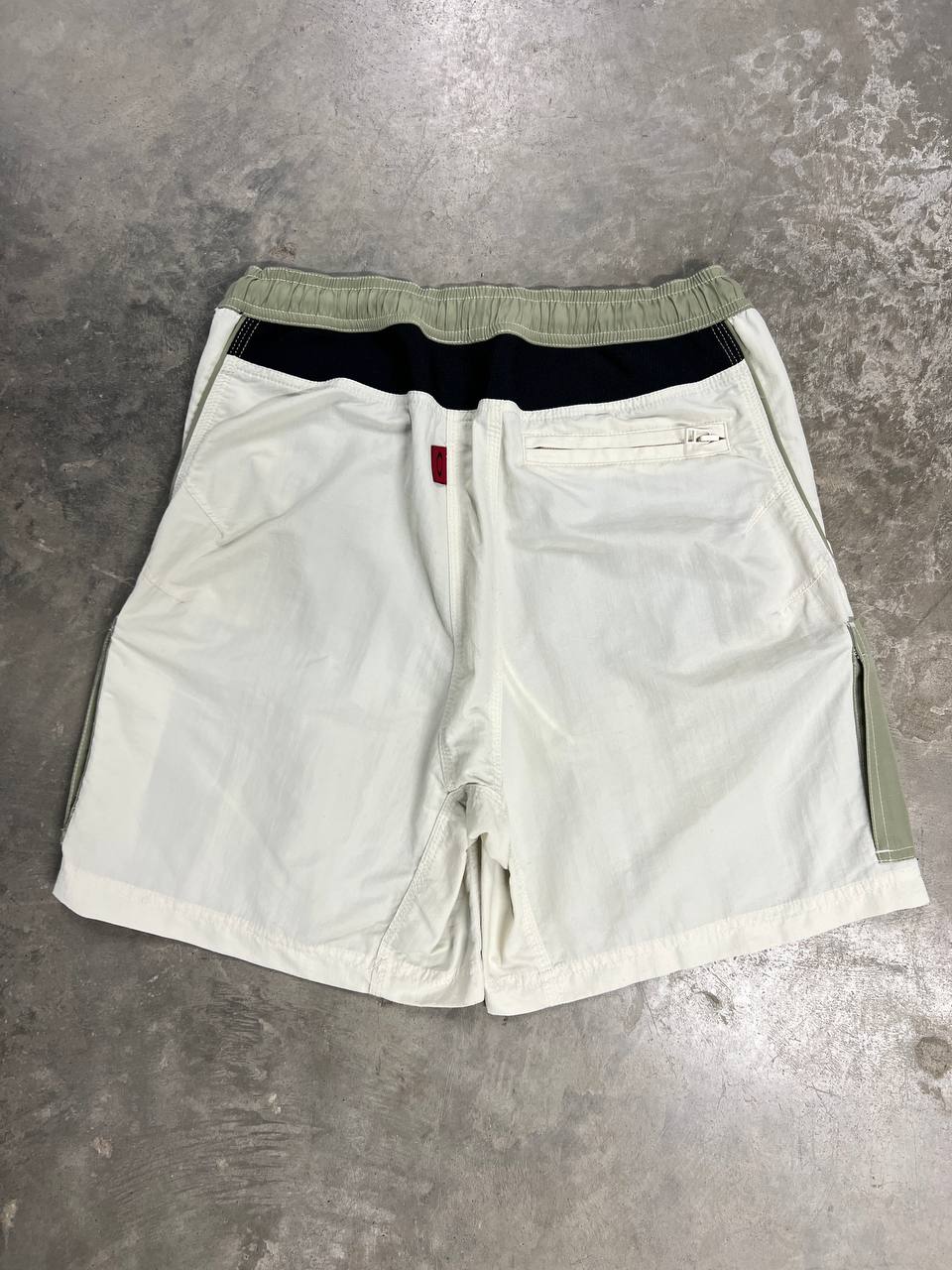 00s Vintage Oakley Ventilated Shorts