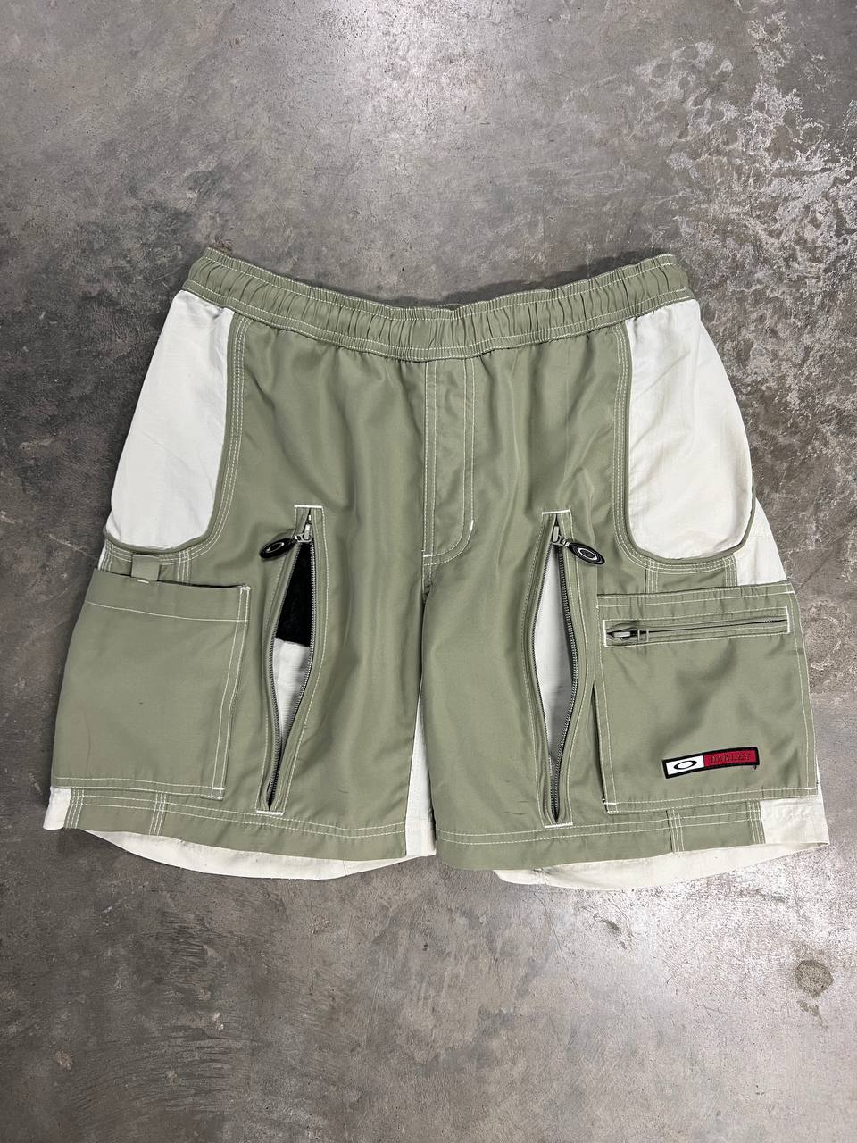 00s Vintage Oakley Ventilated Shorts