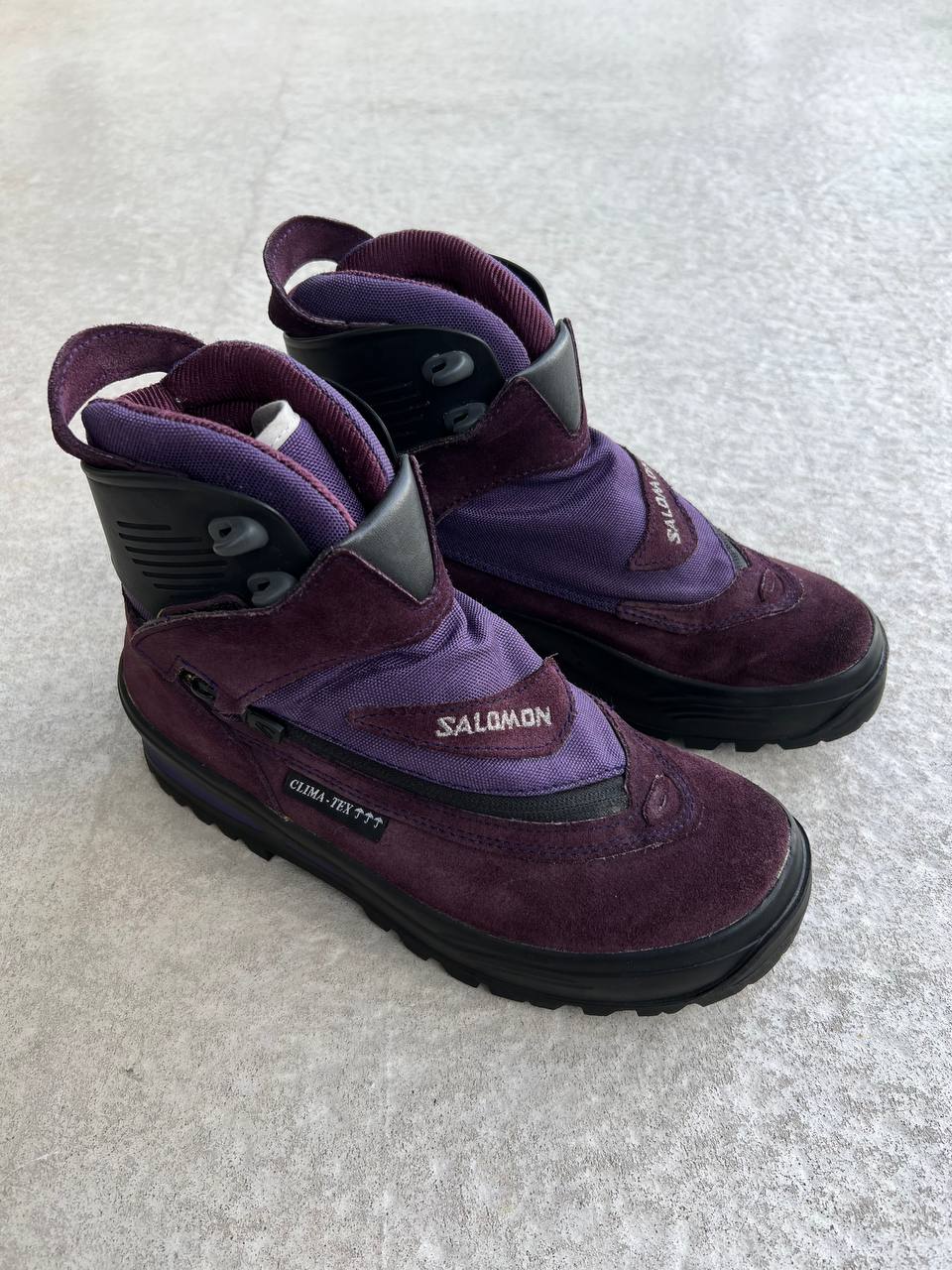 Archive Salomon Adventure 8 Hiking Boots