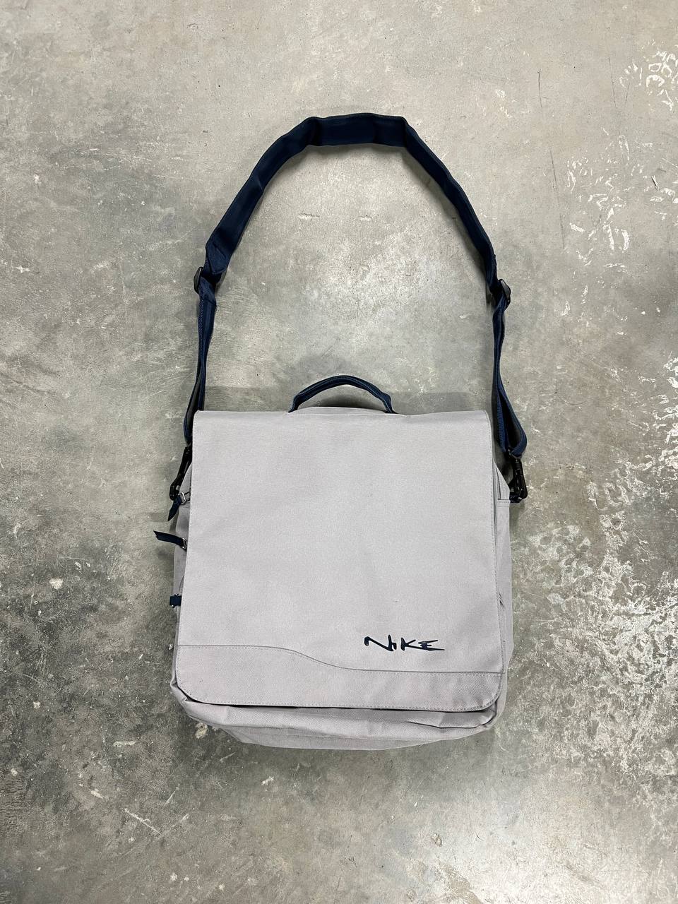 00s Vintage Nike Transformer Bag