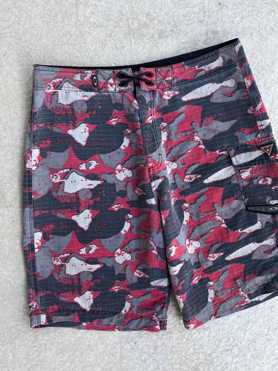 00s Vintage Oakley Camo Shorts