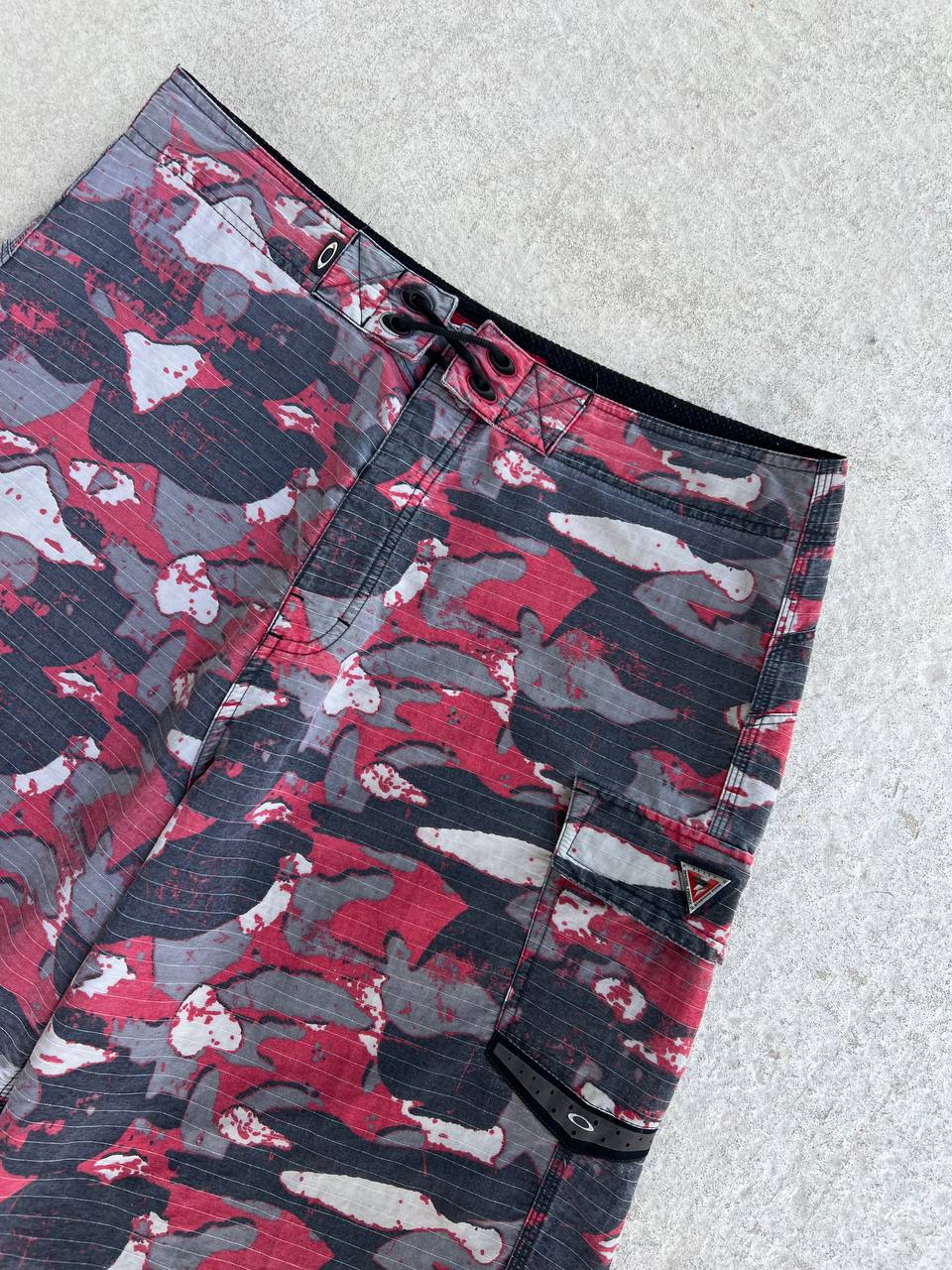 00s Vintage Oakley Camo Shorts