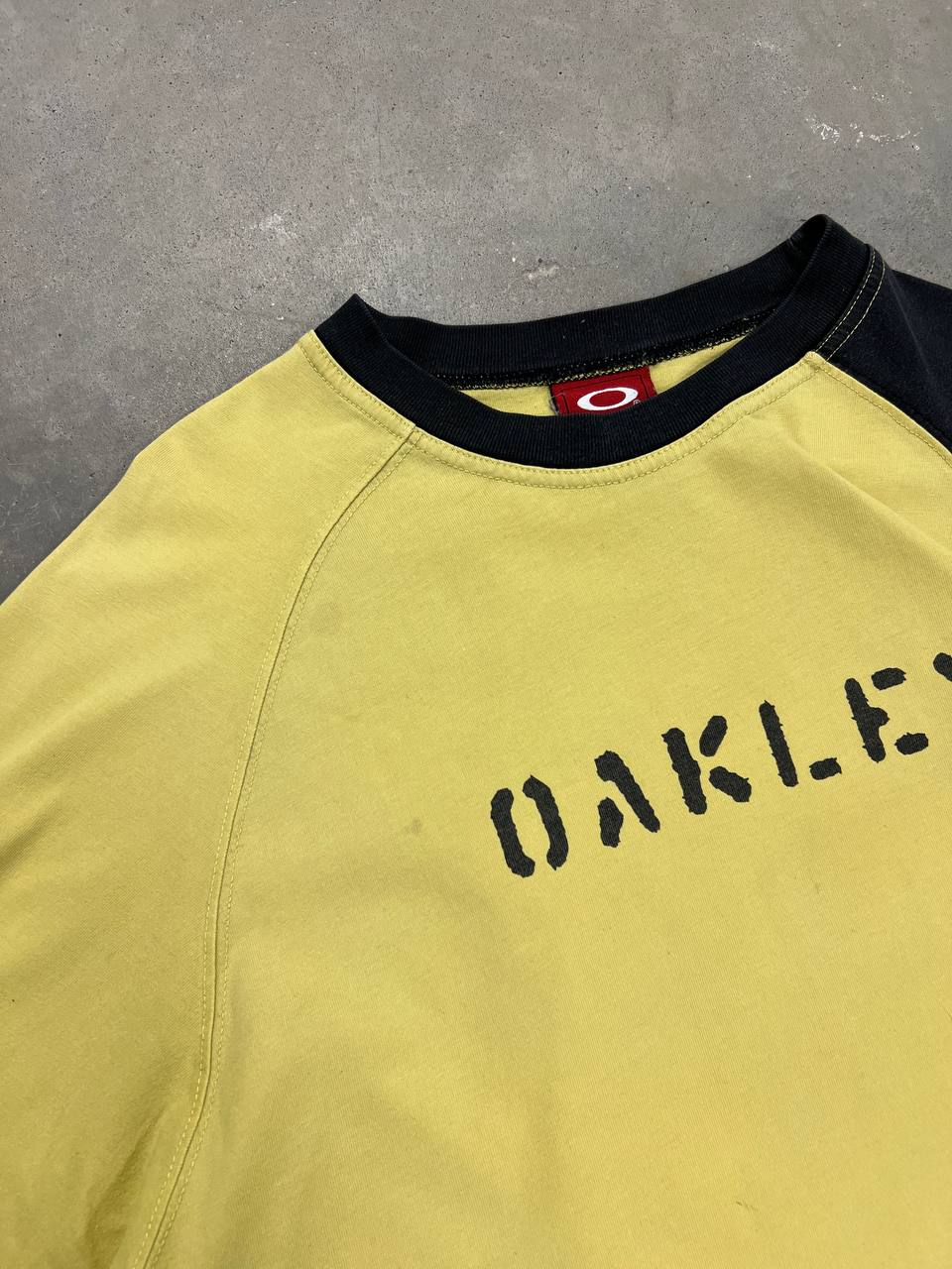 00s Vintage Oakley Long Sleeve T-Shirt