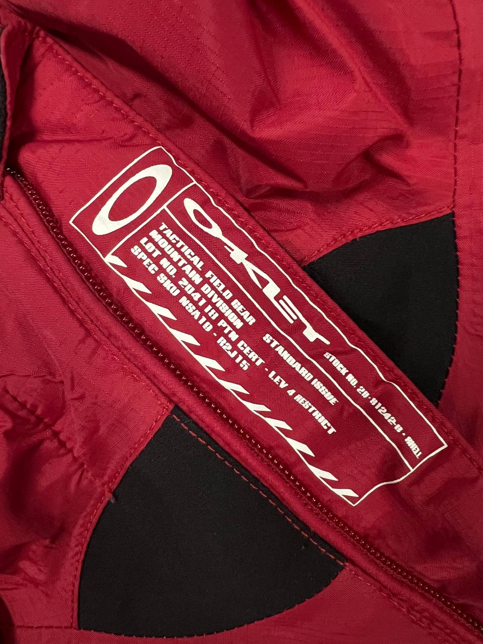 00s Vintage Oakley Nitro Fuel 2 Jacket Mountain Division Sample