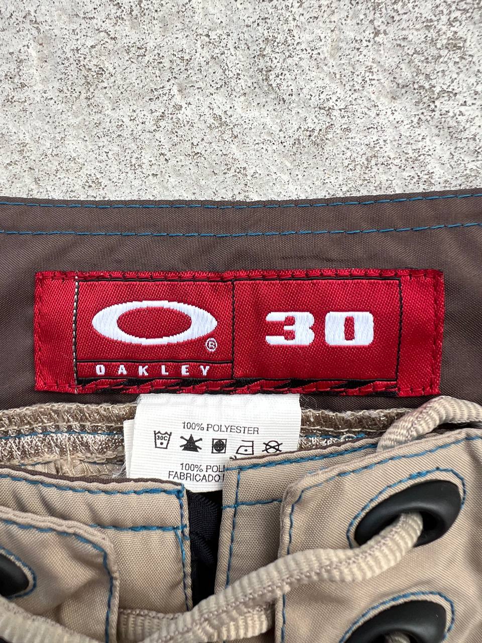 00s Vintage Oakley Shorts