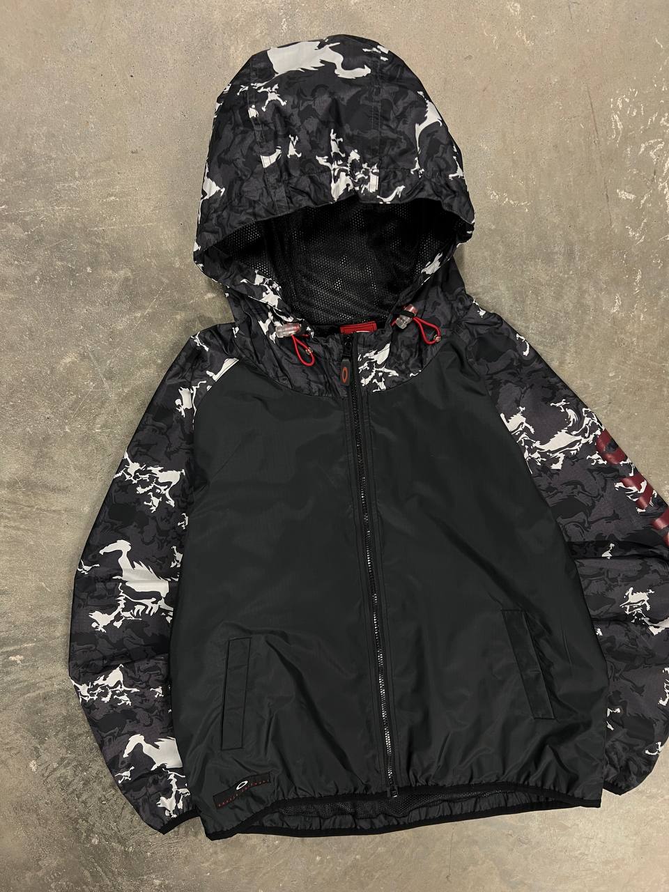 00s Vintage Oakley Windrunner Jacket