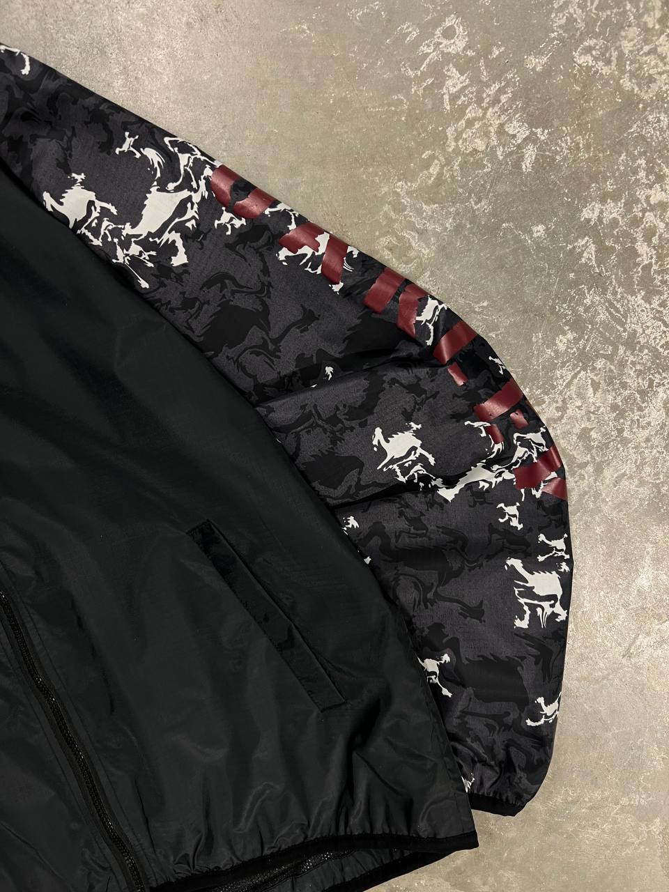 00s Vintage Oakley Windrunner Jacket