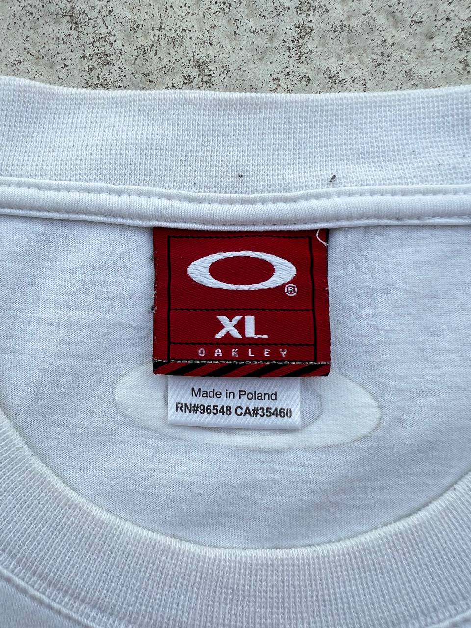 00s Vintage Oakley Skull T-Shirt
