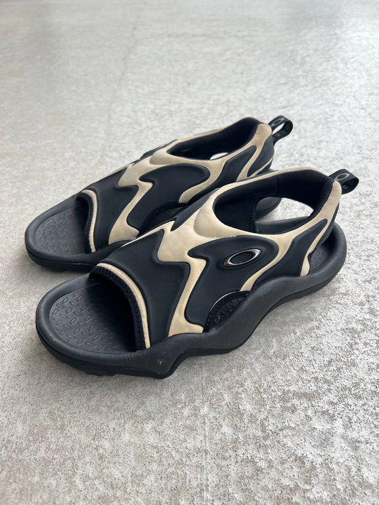 00s Vintage Oakley Smoke Sandals