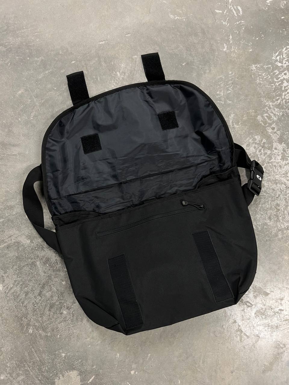 00s Vintage Salomon Shoulder Messenger Bag