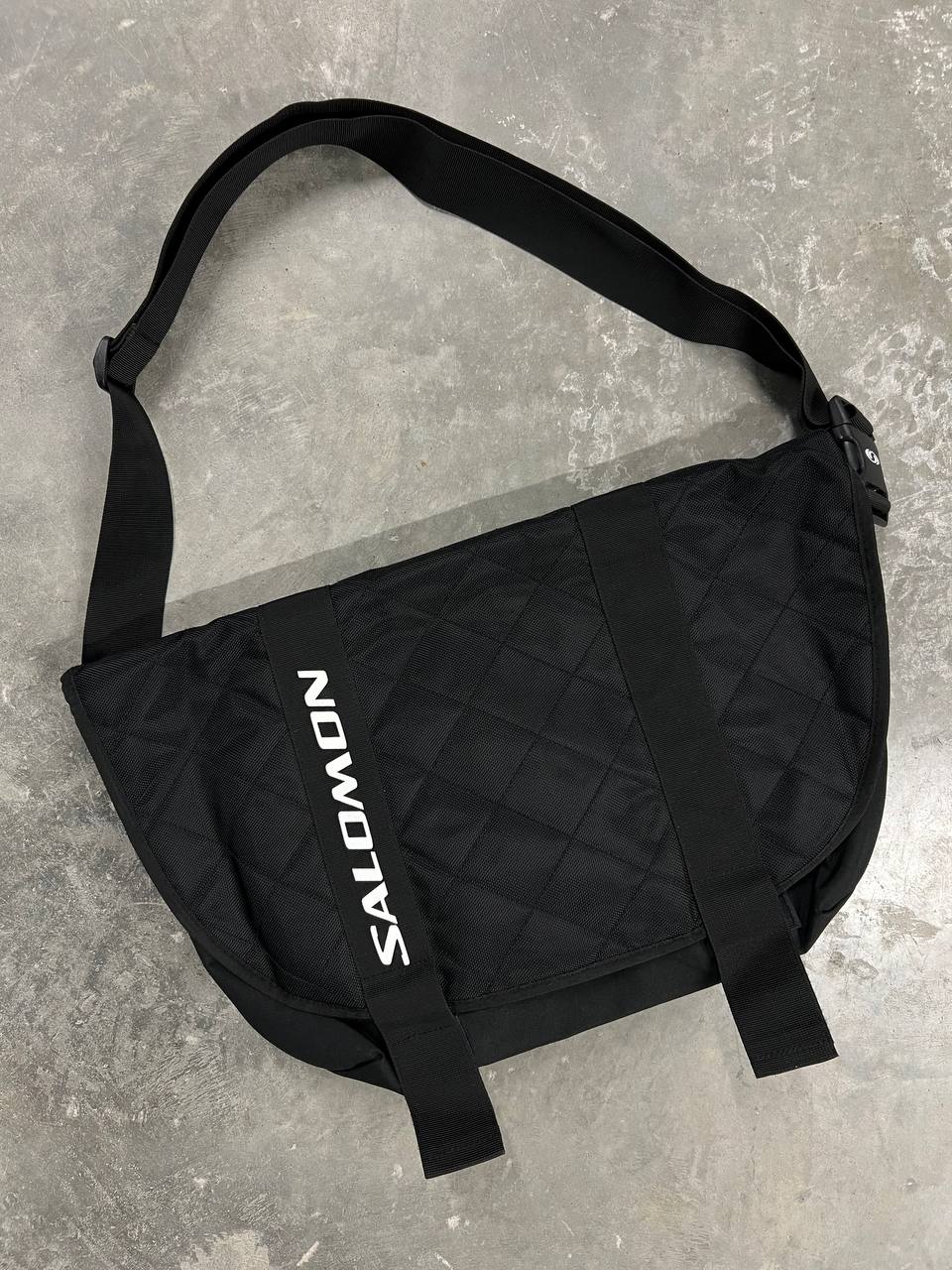00s Vintage Salomon Shoulder Messenger Bag