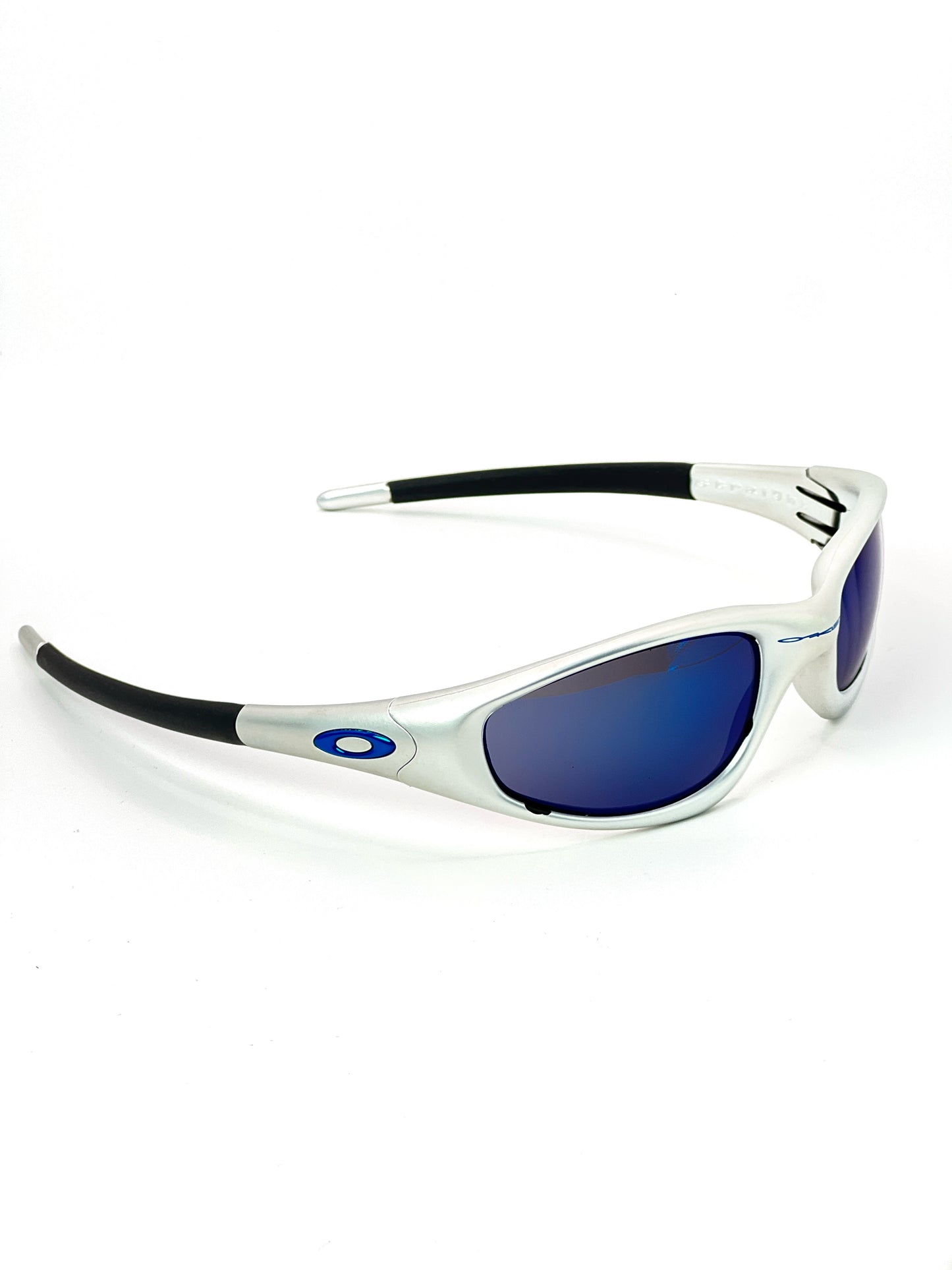 1999 Vintage Oakley Straight Jacket Silver / Ice Iridium Sunglasses