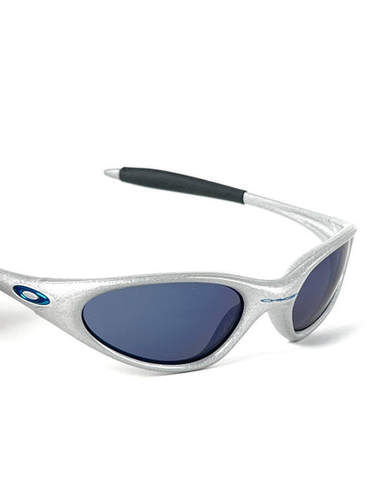 1998 Vintage Oakley Minute Gen 2 Silver / Ice Iridium Sunglasses