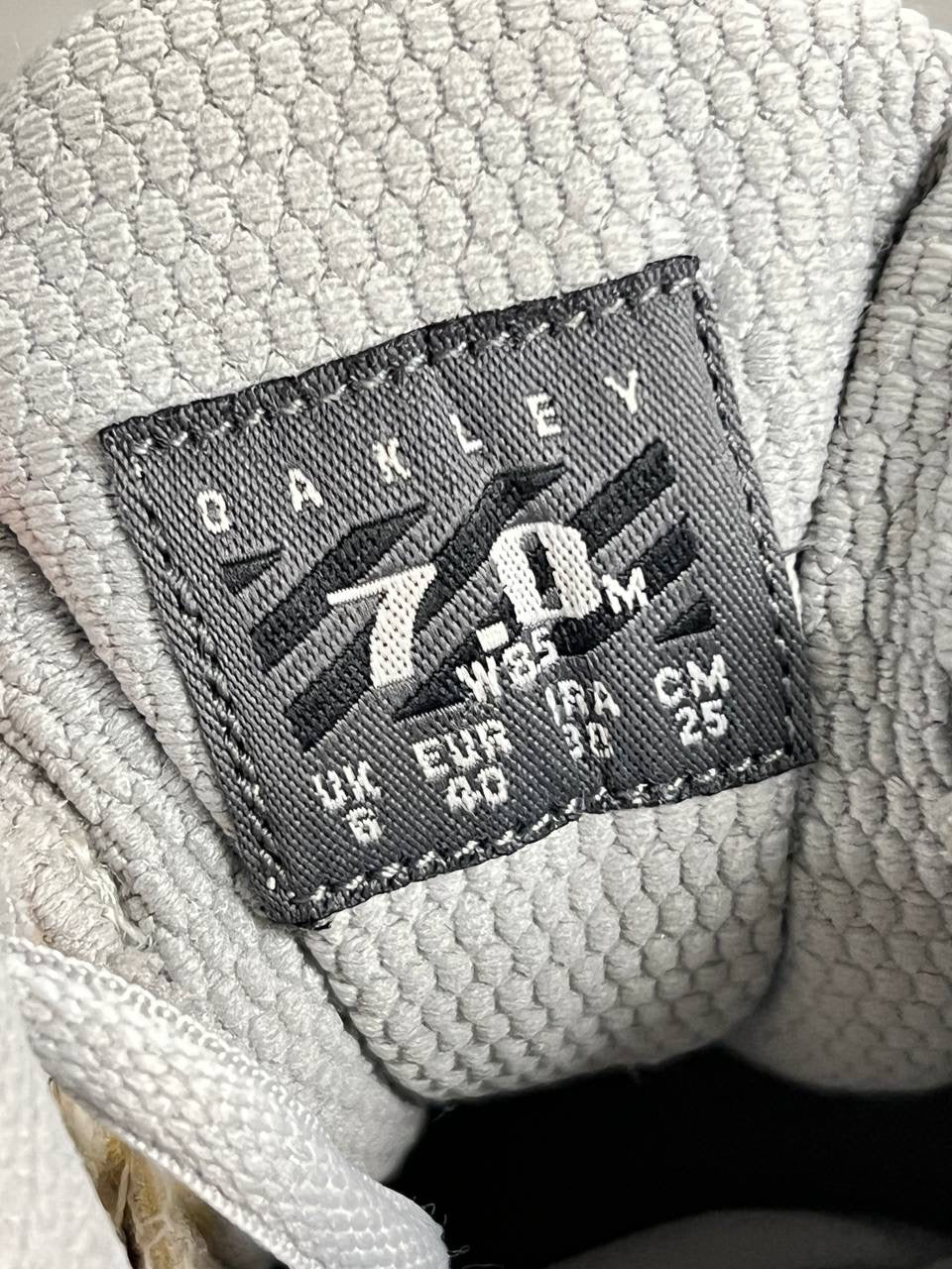 00s Vintage Oakley Radar Skate Shoes White