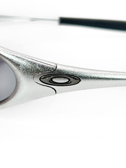 1999 Vintage Oakley Minute Polished Aluminium / Black Iridium Sunglasses