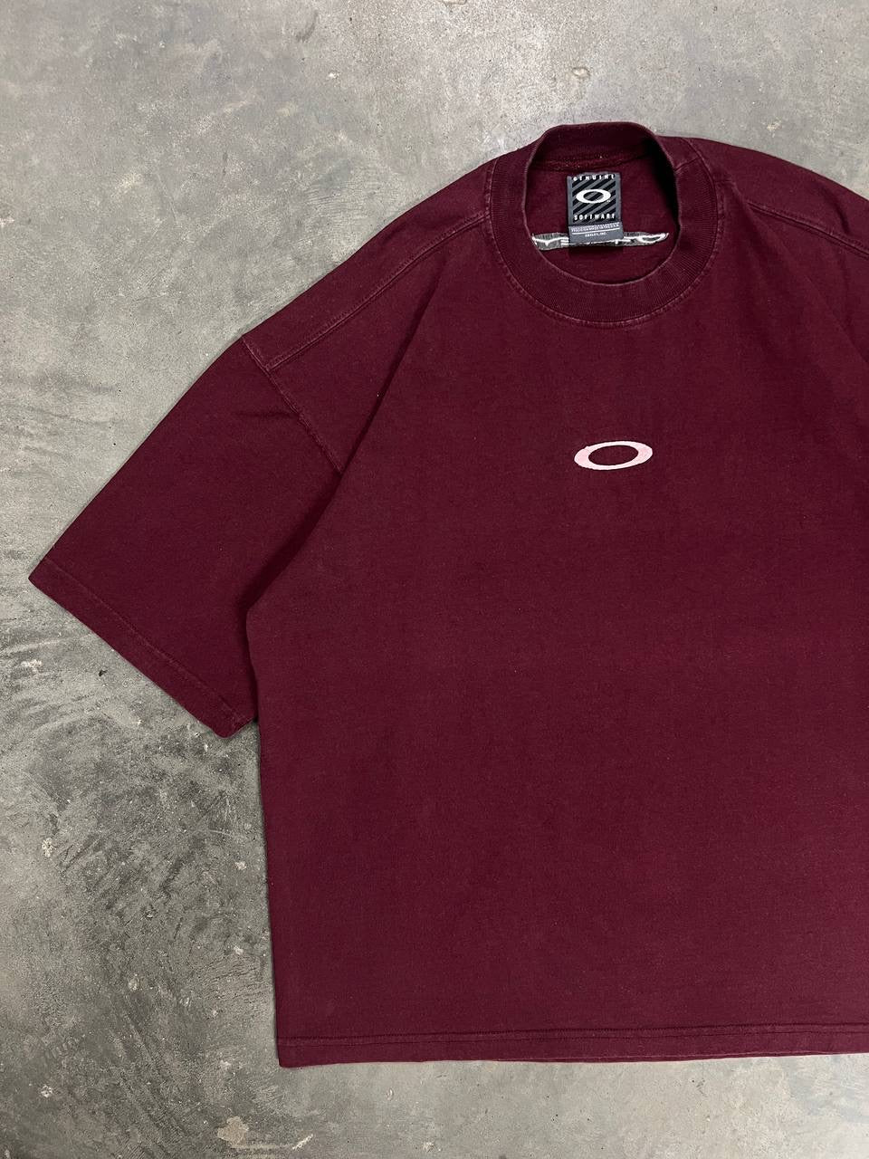 90s Vintage Oakley Software T-Shirt Center Logo Embroidered
