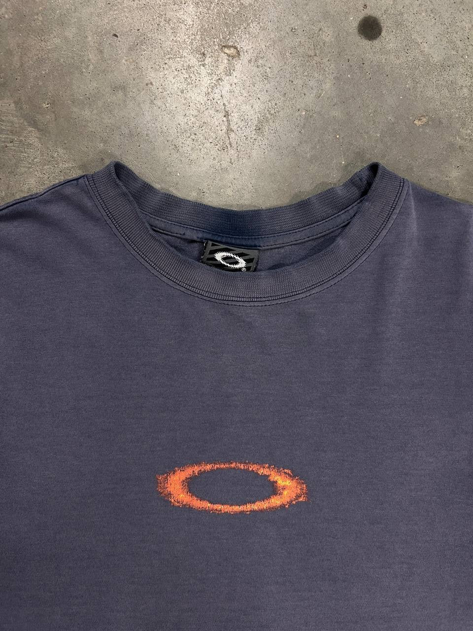 90s Vintage Oakley Software Flame Icon T-Shirt