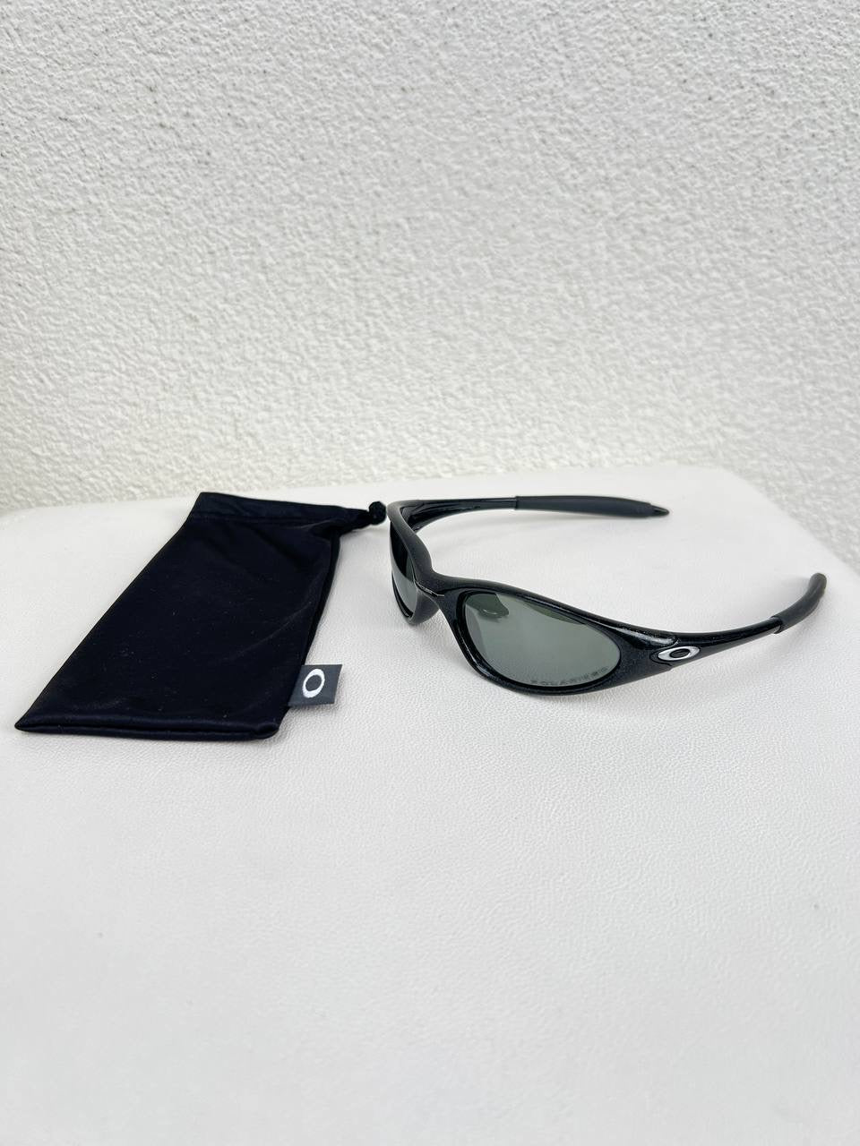 1998 Vintage Oakley Minute Gen 2 Metallic Black / Black Iridium Polarized Sunglasses