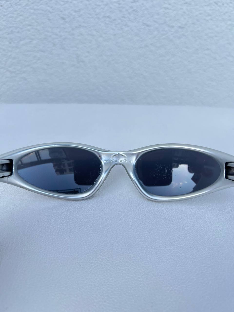 1999 Vintage Oakley Minute Sunglasses Silver / Black Iridium