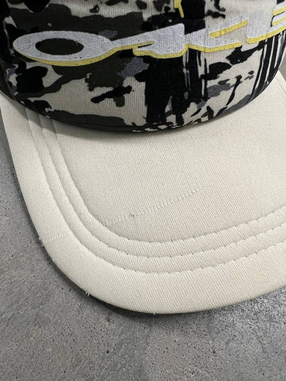 00s Vintage Oakley Trucker Hat