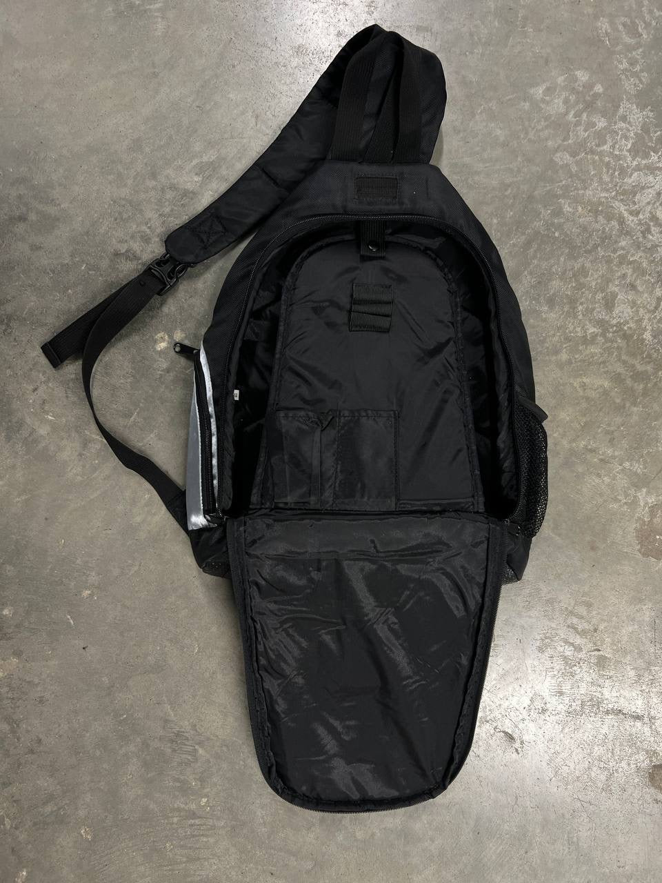 2004 Vintage Alien vs Predator Sling Bag Crossbody Backpack