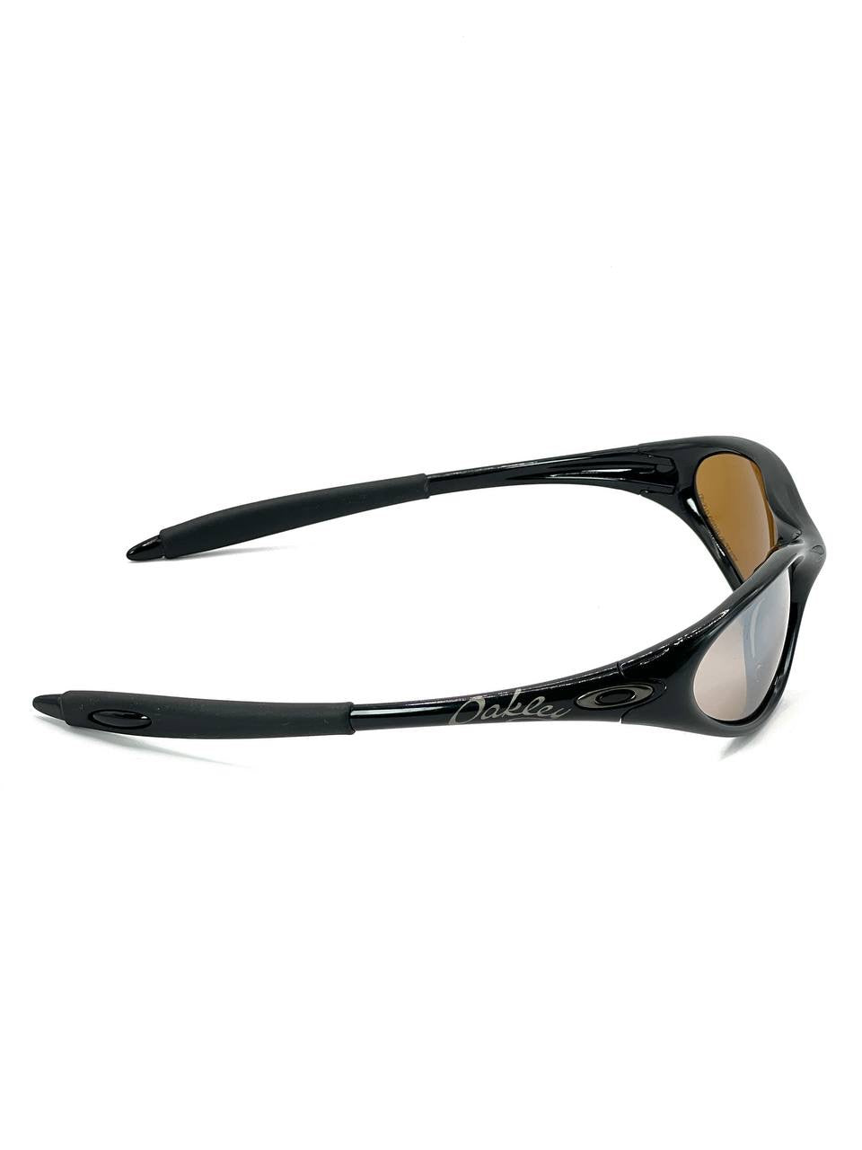 1999 Oakley Minute Gen 2 Jet Black / Titanium Iridium Sunglasses